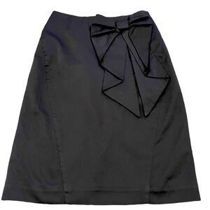 H&M Pencil Skirt with Bow Detail